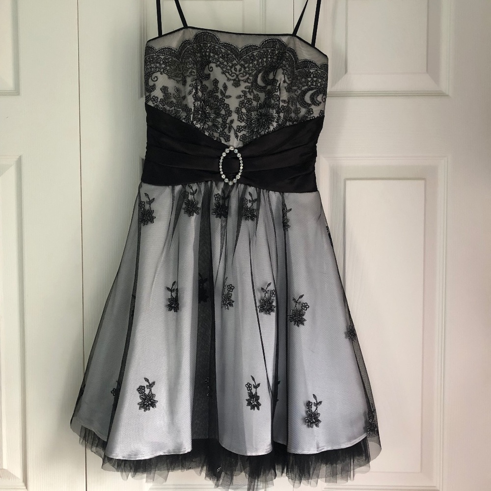 Prom, Holiday, homecoming dress shower formal  wedding  party  Small Juniors